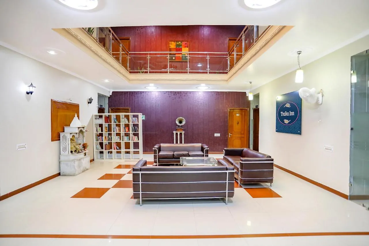 גורגאון Fabhotel Traika Inn מלון